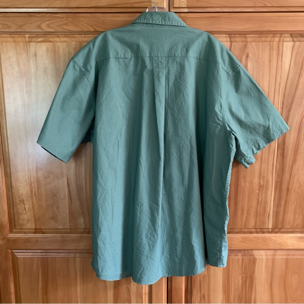 NWT Men’s XL Short-Sleeve Button-Down Shirt - Sage Green - Picture 2 of 4